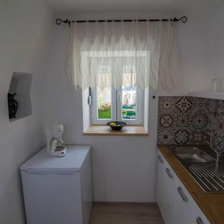 Schoene In Mit Garten By Interhome Apartamento