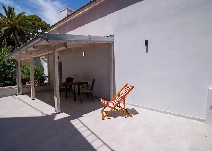 Schoene In Mit Garten By Interhome Apartment *